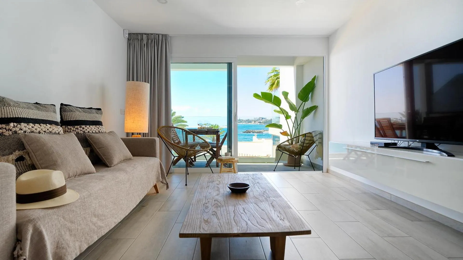 מספאלומס Deva Beach Boutique Apartments